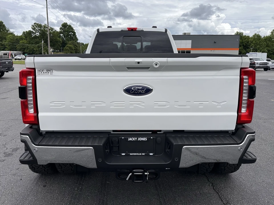 2026 Ford Super Duty 5th Gen - Image 8 of 31