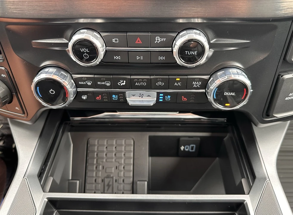 2026 Ford Super Duty 5th Gen - Image 29 of 31