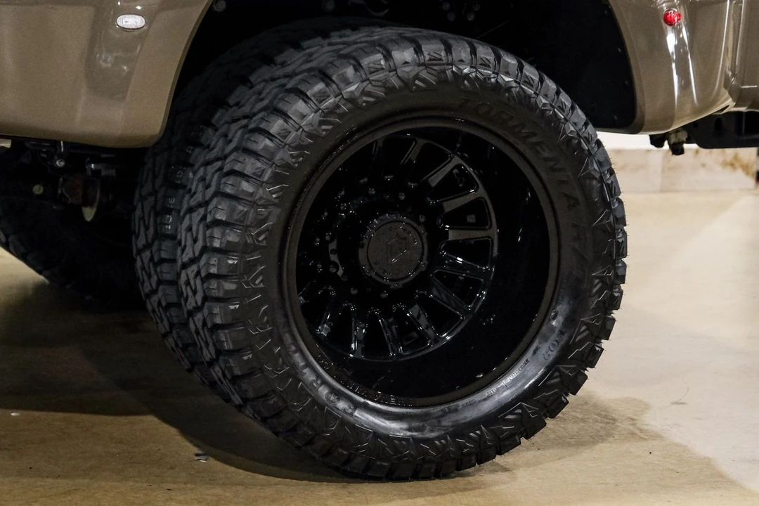 2026 Ford Super Duty 5th Gen - Image 10 of 12