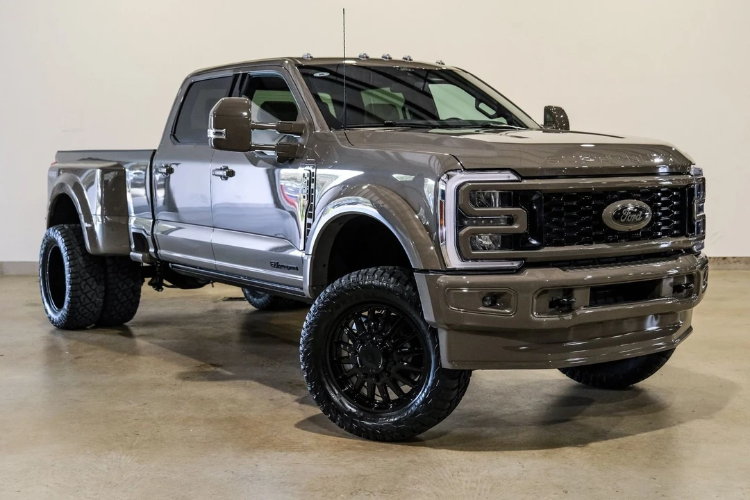 2026 Ford Super Duty 5th Gen - Image 5 of 12