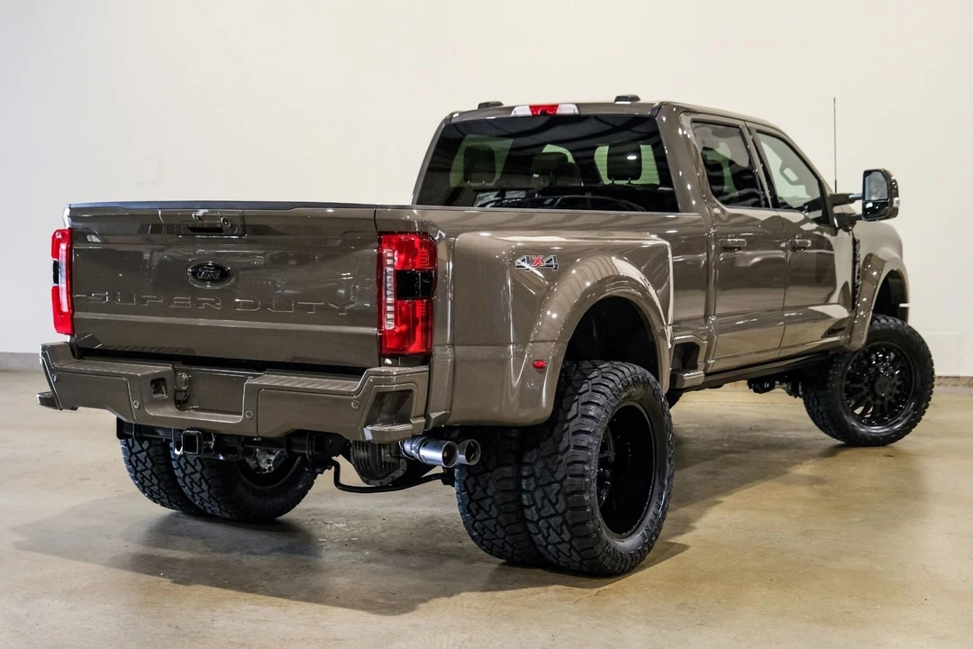 2026 Ford Super Duty 5th Gen - Image 4 of 12