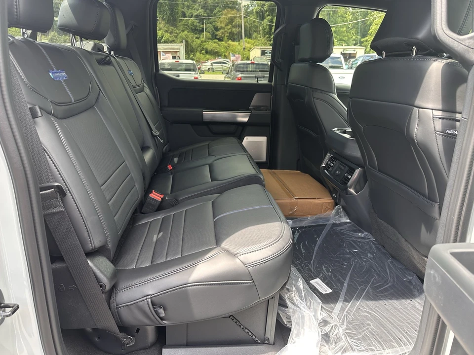 2026 Ford Super Duty 5th Gen - Image 18 of 31