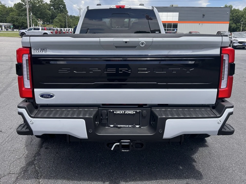 2026 Ford Super Duty 5th Gen - Image 8 of 31