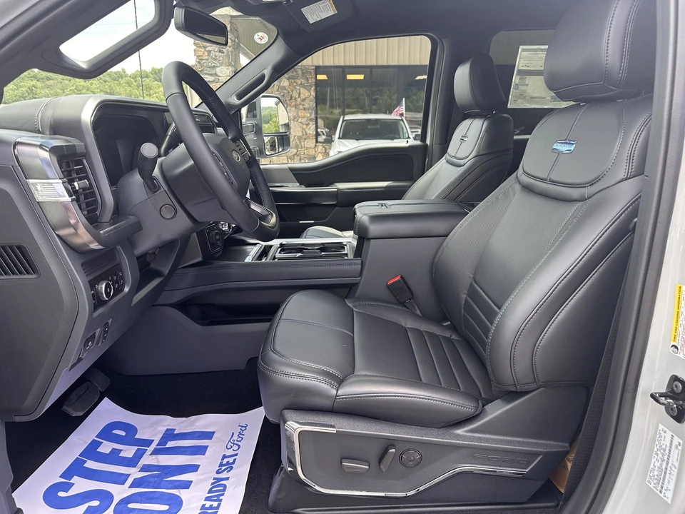 2026 Ford Super Duty 5th Gen - Image 12 of 31