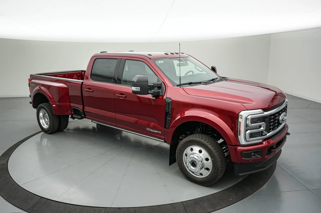 2026 Ford Super Duty 5th Gen - Image 2 of 31