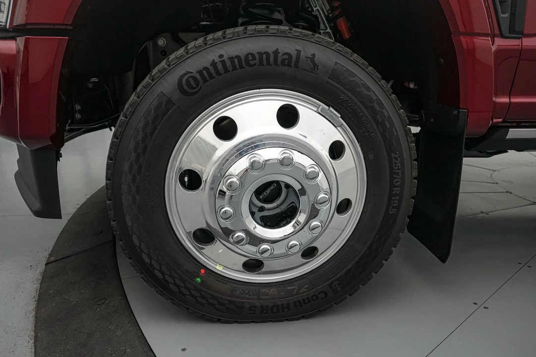 2026 Ford Super Duty 5th Gen - Image 12 of 31