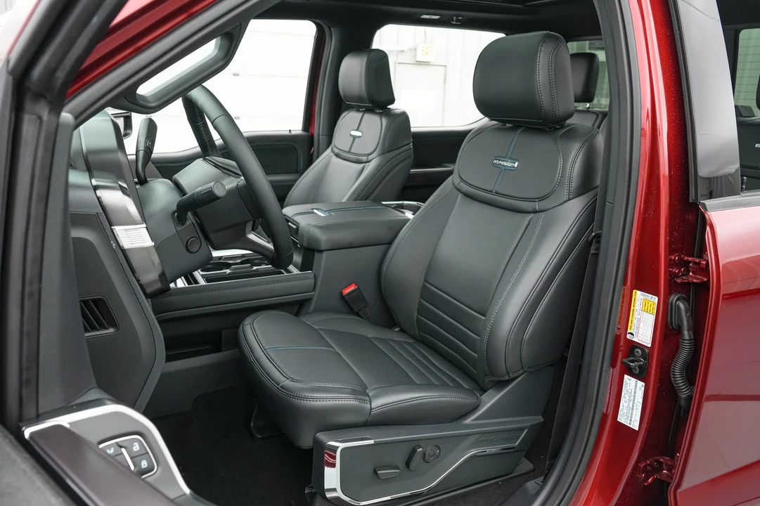 2026 Ford Super Duty 5th Gen - Image 14 of 31
