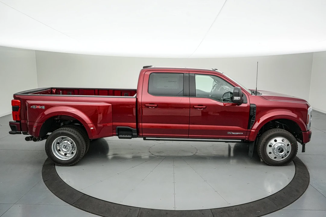 2026 Ford Super Duty 5th Gen - Image 4 of 31