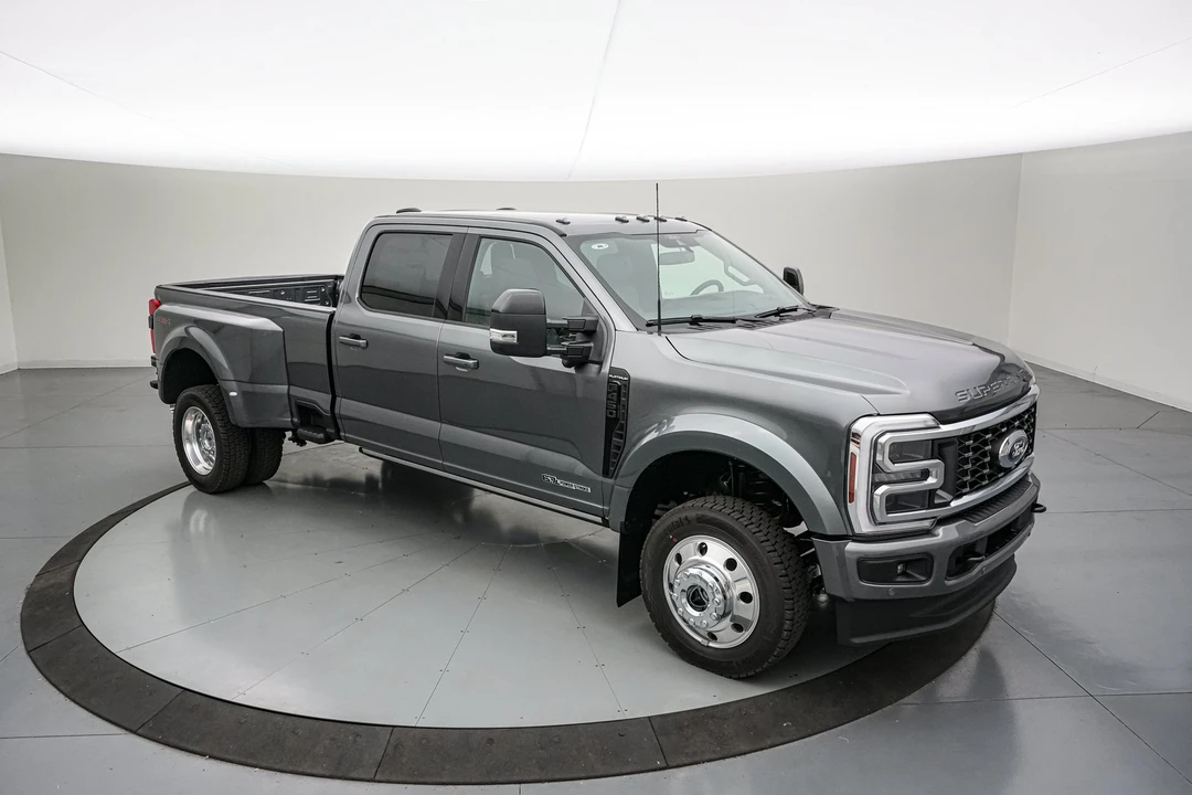 2026 Ford Super Duty 5th Gen - Image 2 of 28