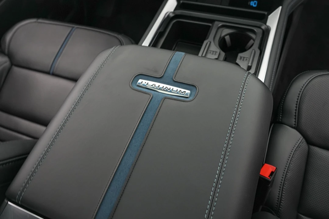 2026 Ford Super Duty 5th Gen - Image 18 of 28