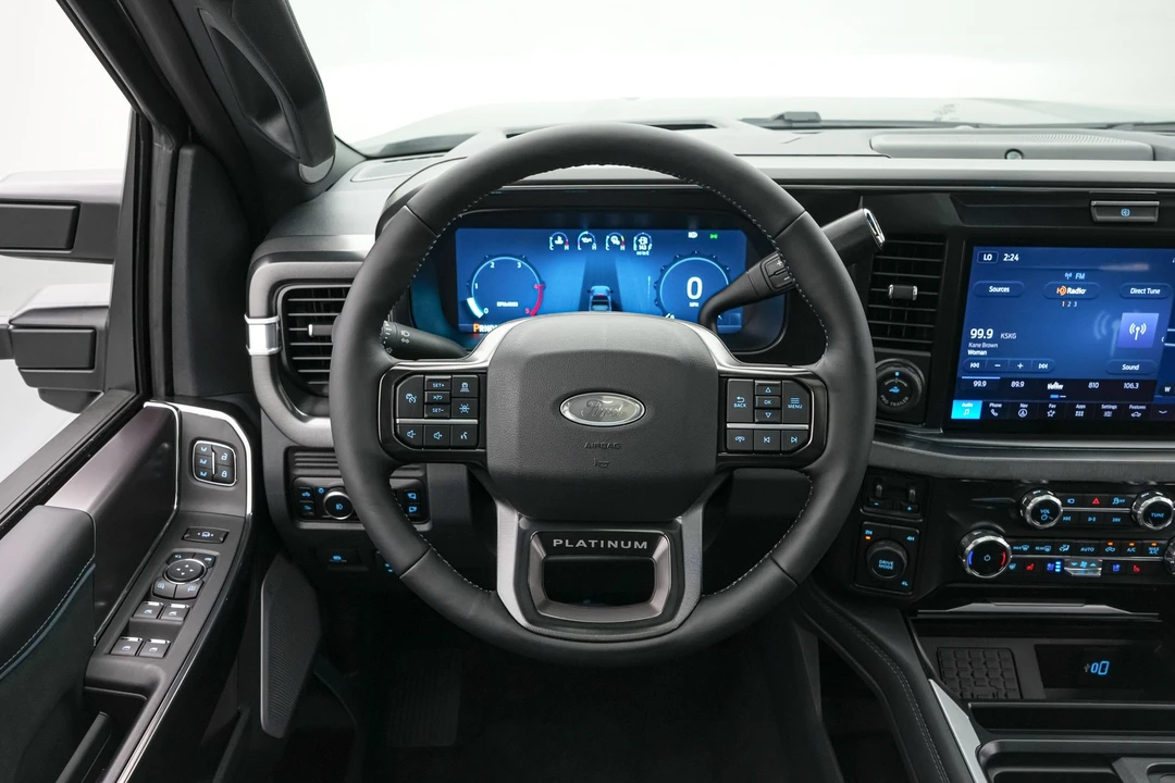 2026 Ford Super Duty 5th Gen - Image 15 of 28