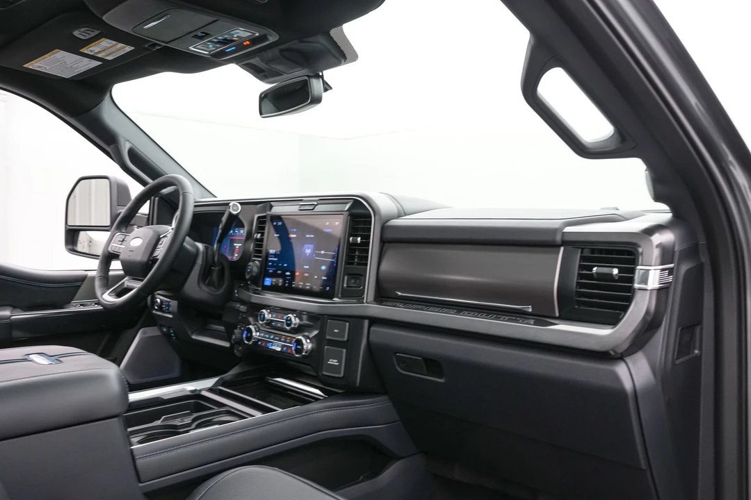 2026 Ford Super Duty 5th Gen - Image 24 of 28