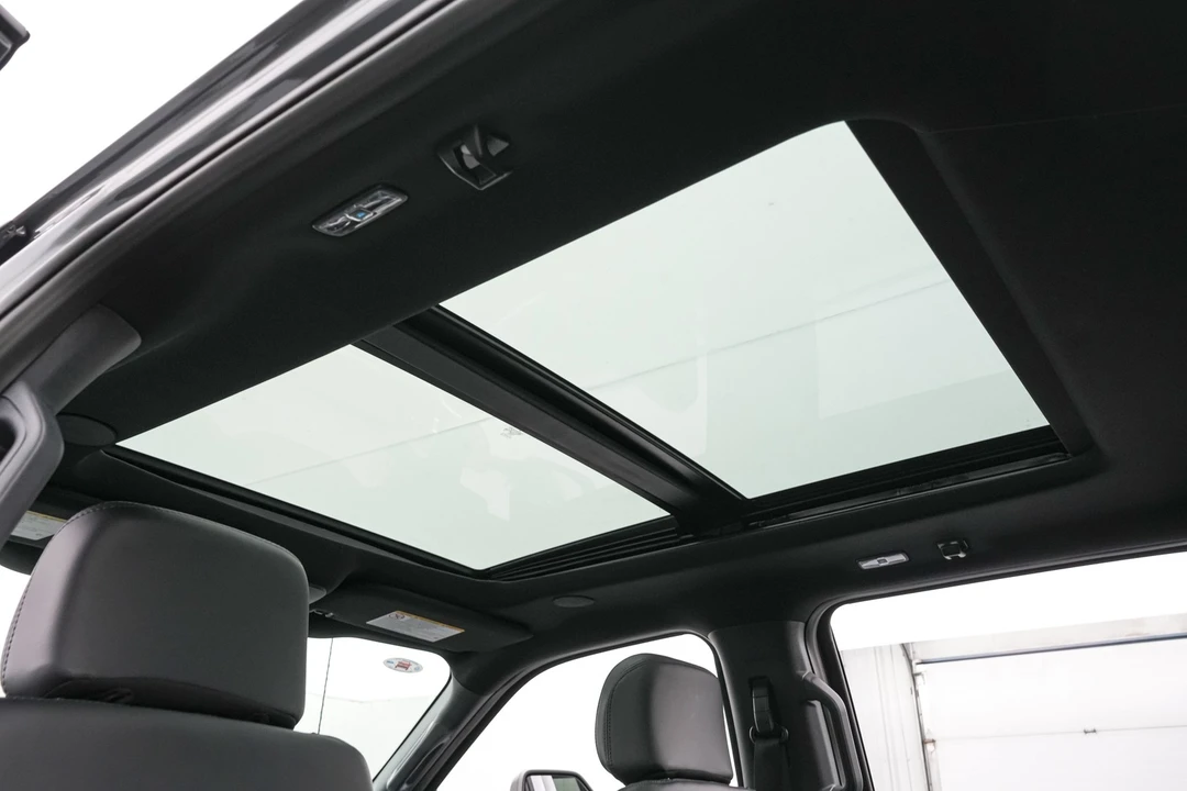 2026 Ford Super Duty 5th Gen - Image 22 of 28