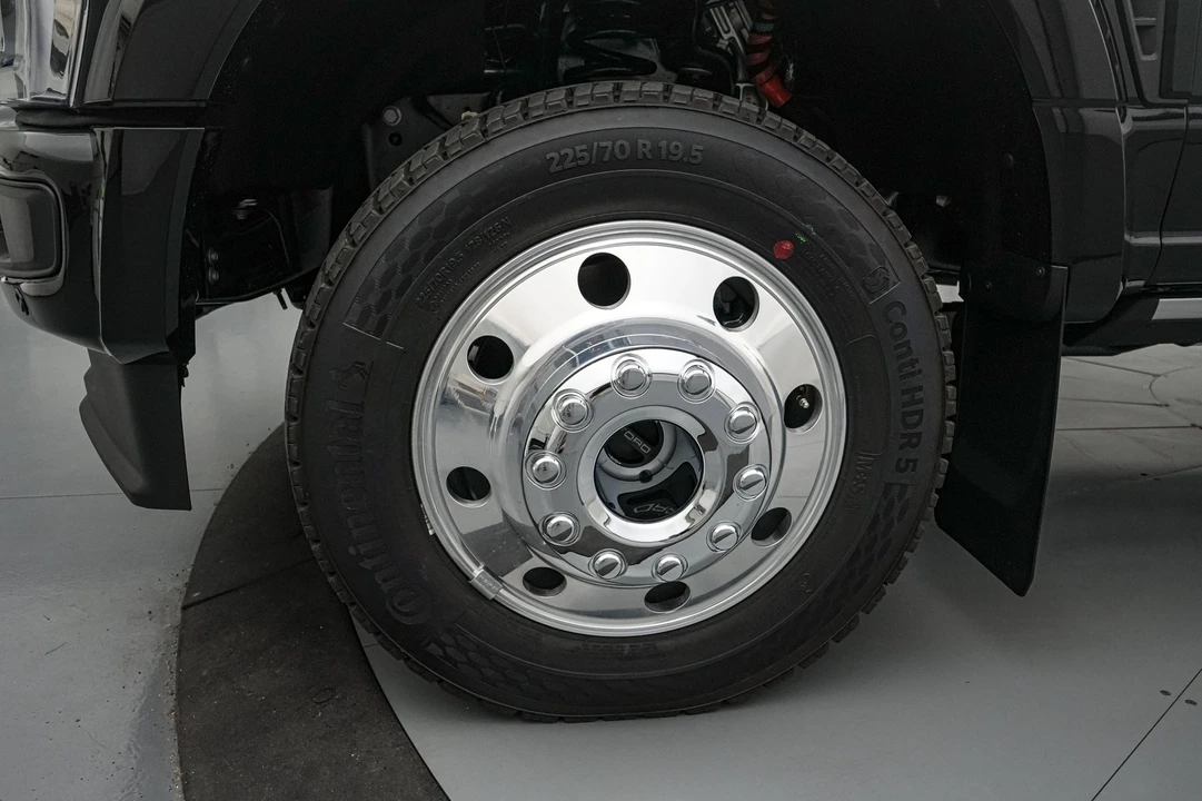 2026 Ford Super Duty 5th Gen - Image 12 of 30
