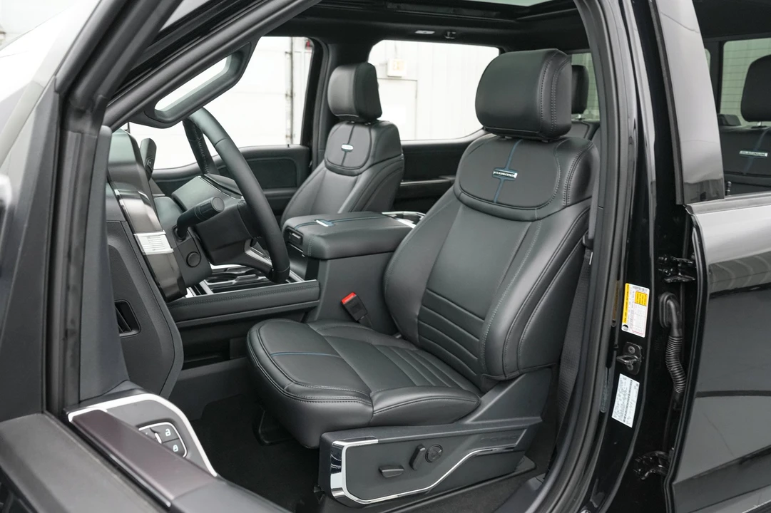 2026 Ford Super Duty 5th Gen - Image 14 of 30