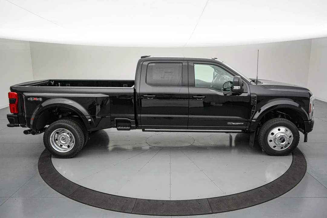 2026 Ford Super Duty 5th Gen - Image 4 of 30