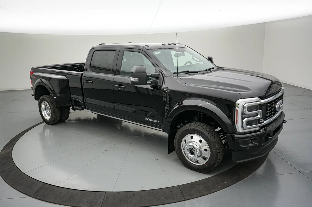 2026 Ford Super Duty 5th Gen - Image 2 of 30