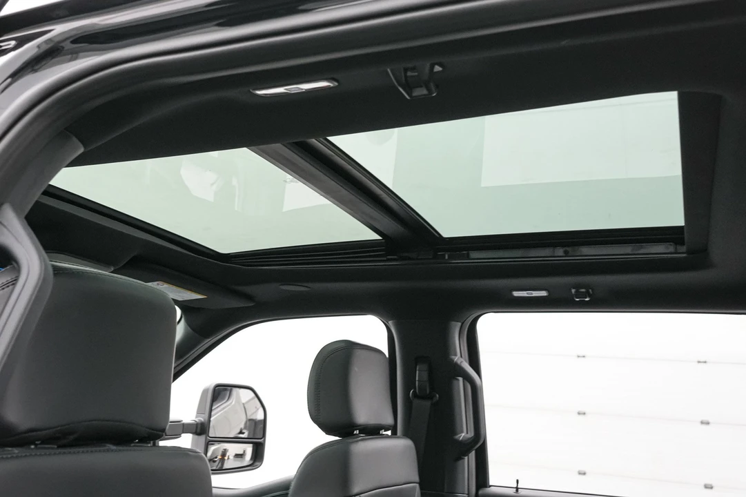 2026 Ford Super Duty 5th Gen - Image 23 of 30