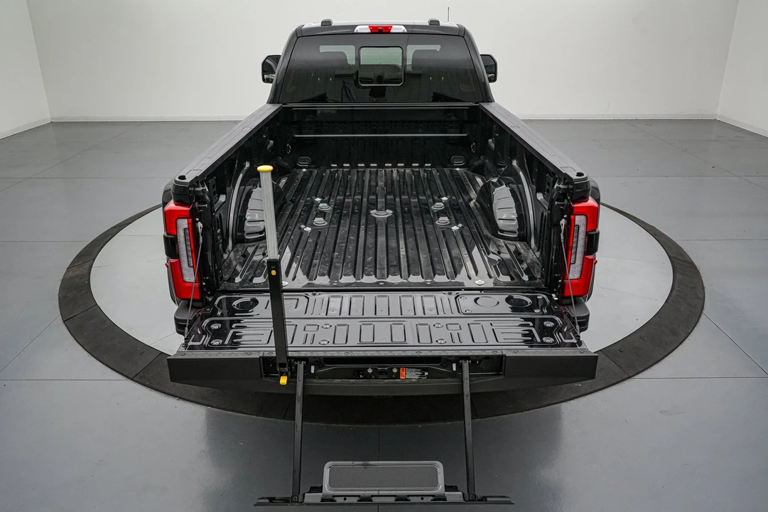 2026 Ford Super Duty 5th Gen - Image 7 of 30