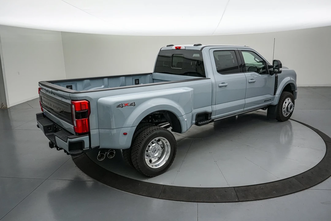 2026 Ford Super Duty 5th Gen - Image 5 of 31