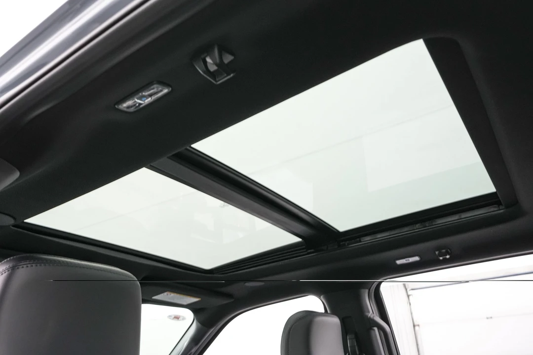 2026 Ford Super Duty 5th Gen - Image 26 of 31