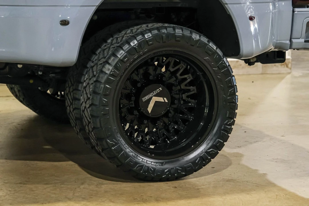 2026 Ford Super Duty 5th Gen - Image 10 of 12