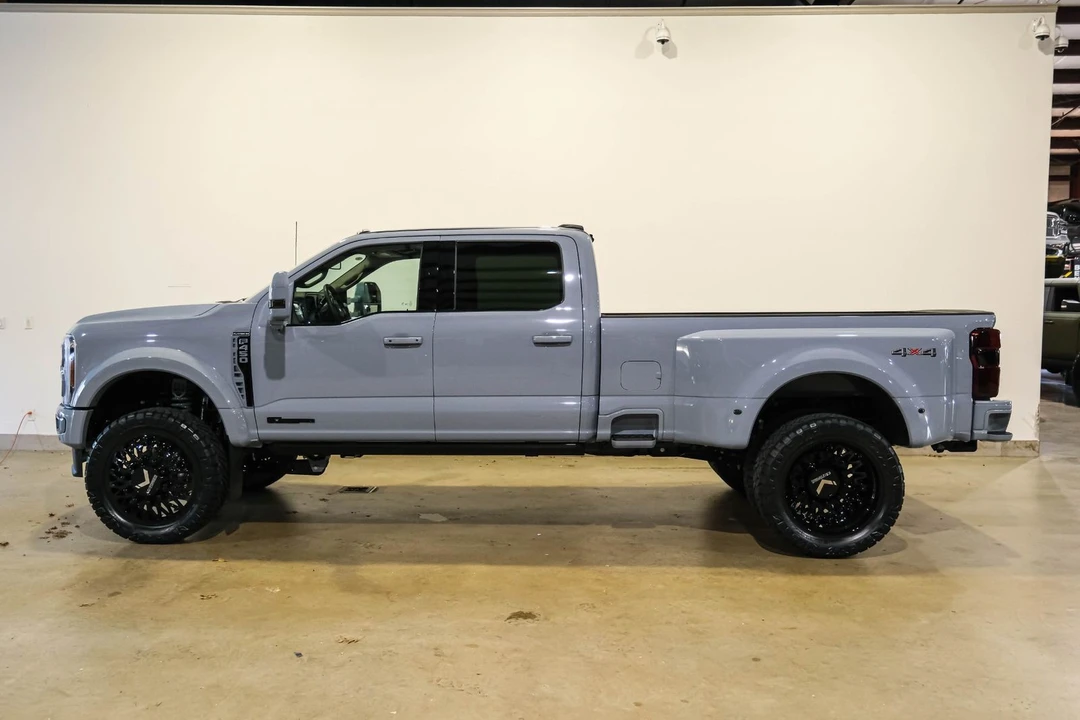 2026 Ford Super Duty 5th Gen - Image 7 of 12