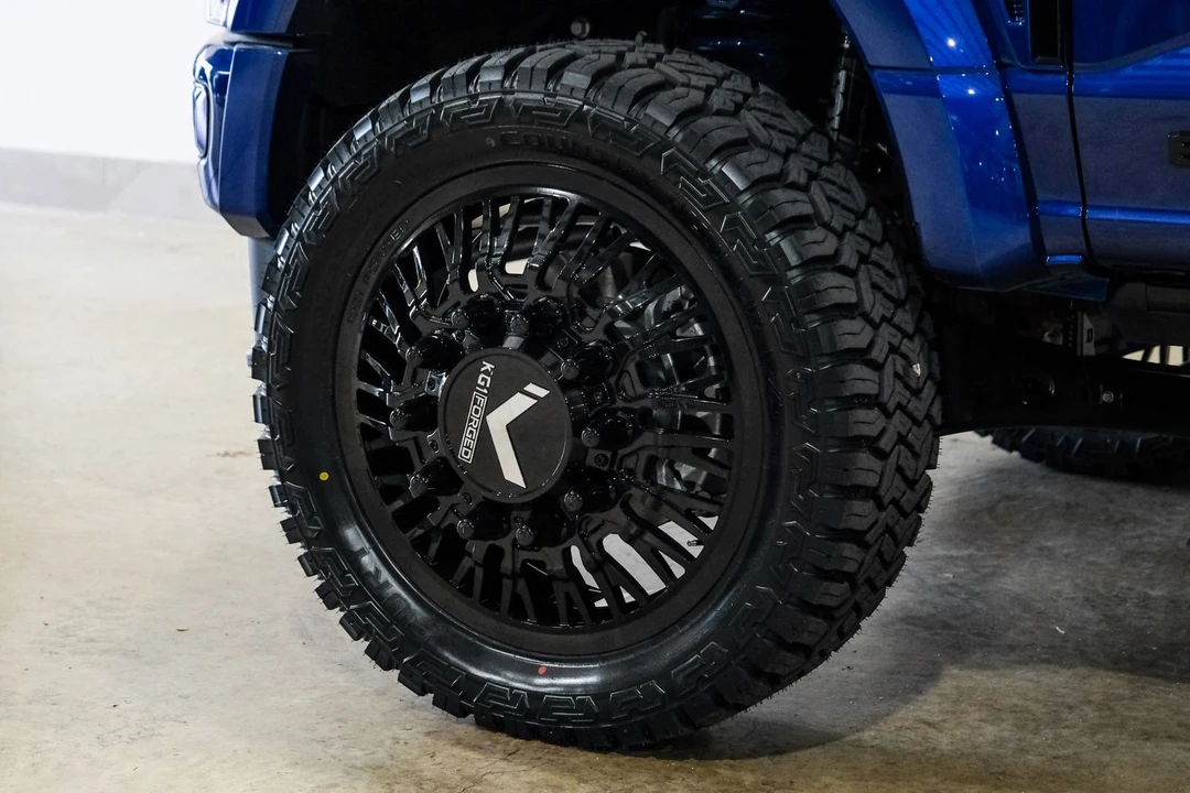 2026 Ford Super Duty 5th Gen - Image 9 of 12