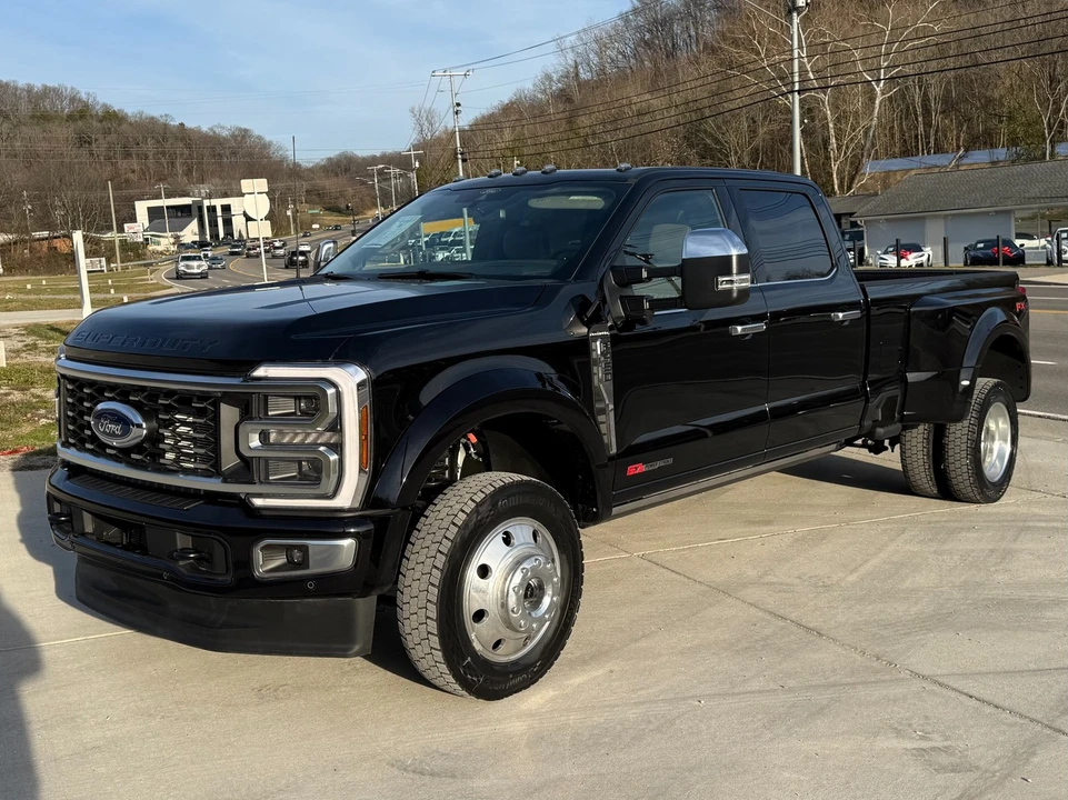 2026 Ford Super Duty 5th Gen - Image 2 of 12