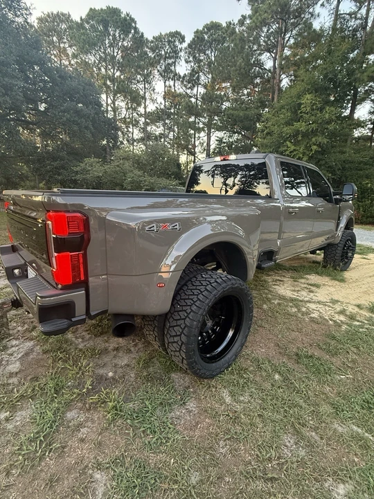 2026 Ford Super Duty 5th Gen - Image 5 of 10