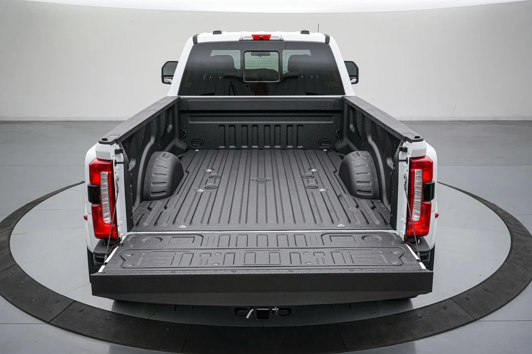 2026 Ford Super Duty 5th Gen - Image 7 of 24