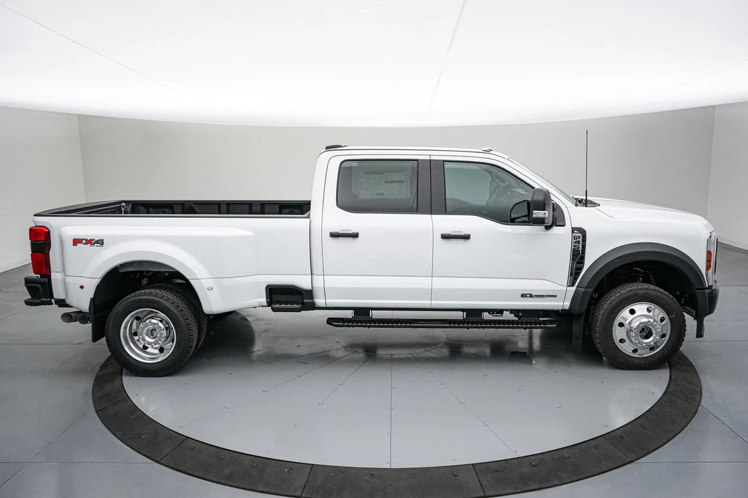 2026 Ford Super Duty 5th Gen - Image 4 of 24