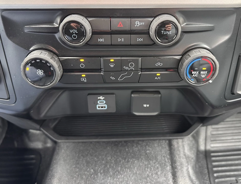 2026 Ford Super Duty 5th Gen - Image 19 of 25