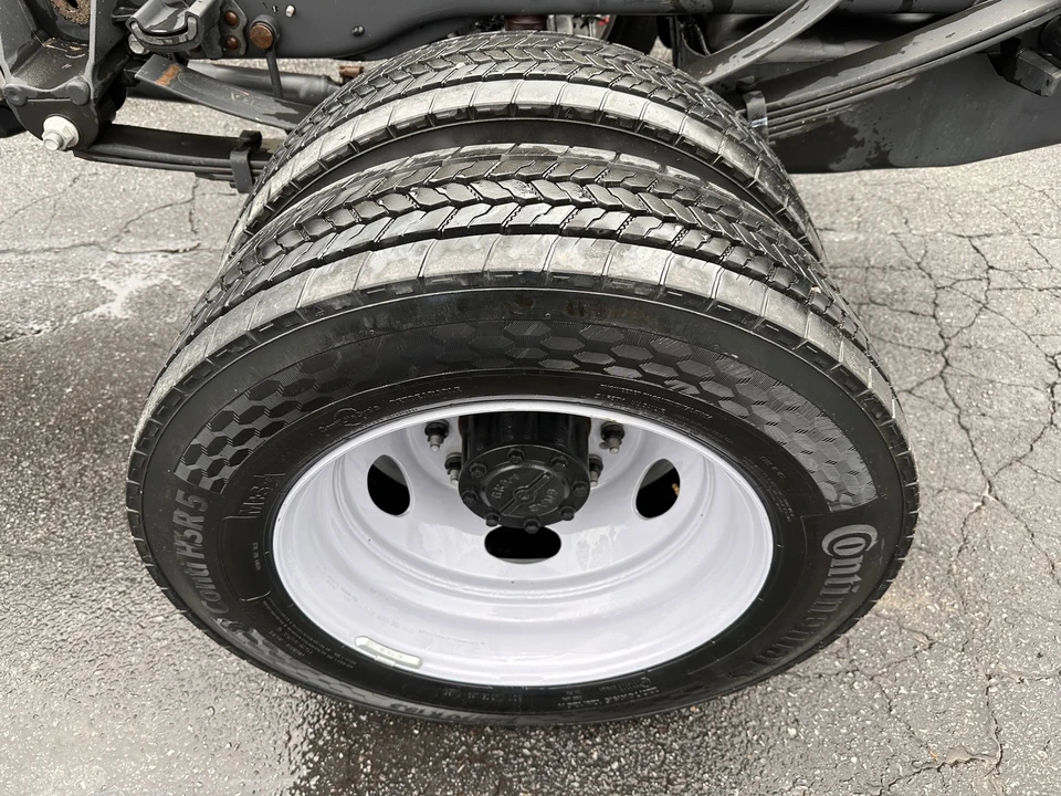 2026 Ford Super Duty 5th Gen - Image 22 of 25