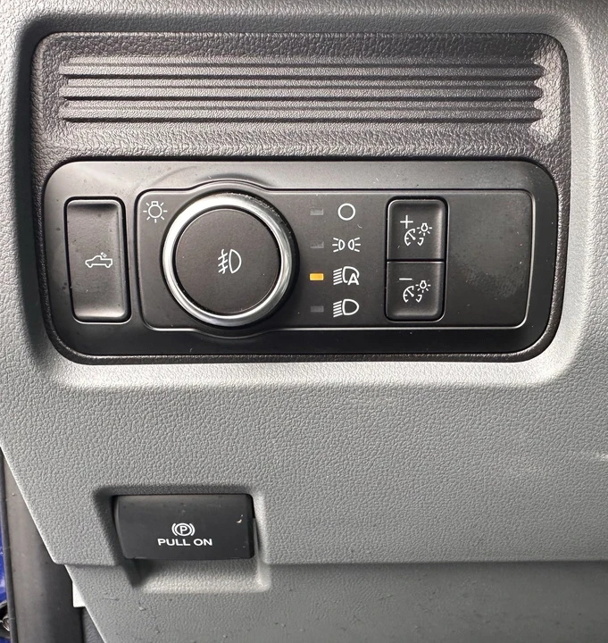 2026 Ford Super Duty 5th Gen - Image 12 of 25