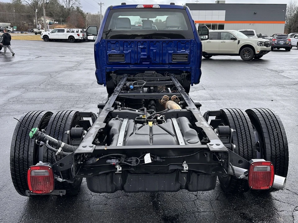 2026 Ford Super Duty 5th Gen - Image 6 of 25