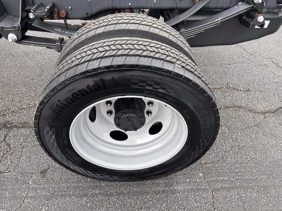 2026 Ford Super Duty 5th Gen - Image 25 of 26