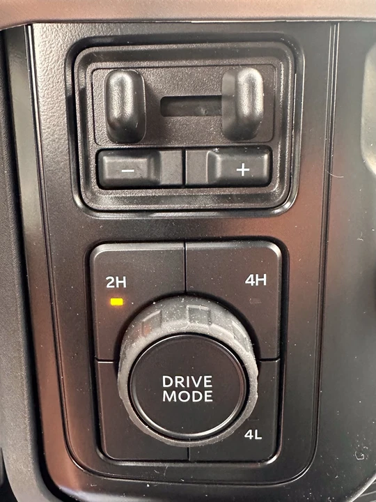 2026 Ford Super Duty 5th Gen - Image 17 of 26