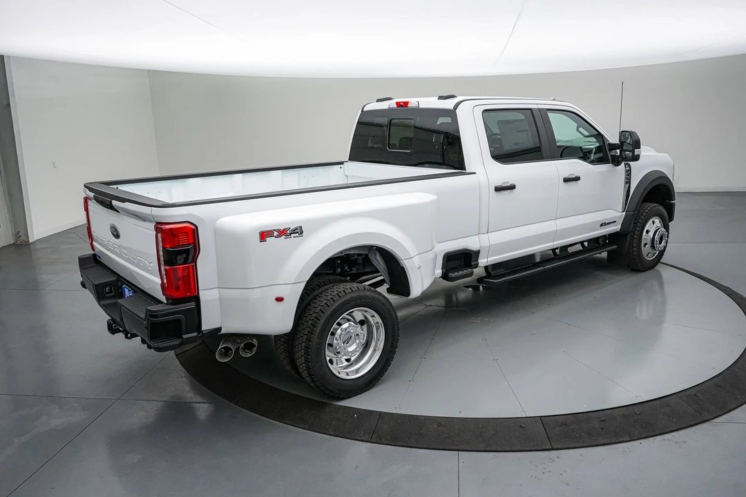 2026 Ford Super Duty 5th Gen - Image 5 of 21