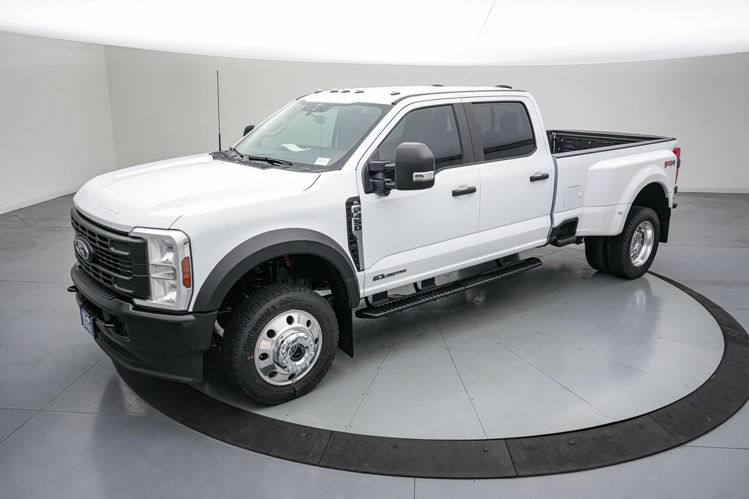 2026 Ford Super Duty 5th Gen - Image 11 of 25