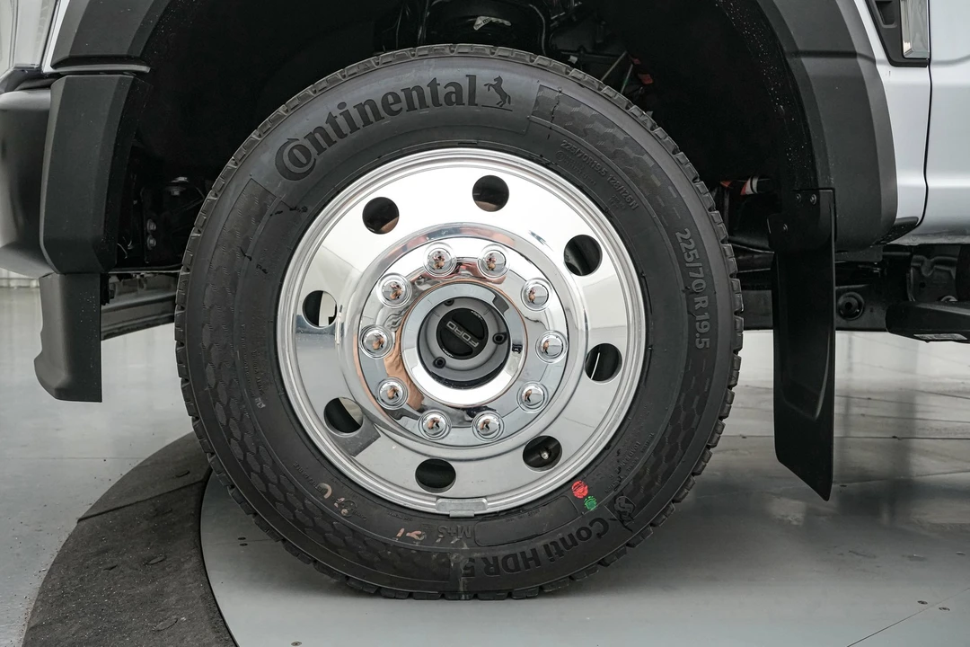 2026 Ford Super Duty 5th Gen - Image 12 of 21