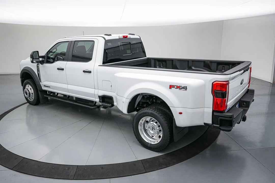 2026 Ford Super Duty 5th Gen - Image 9 of 25