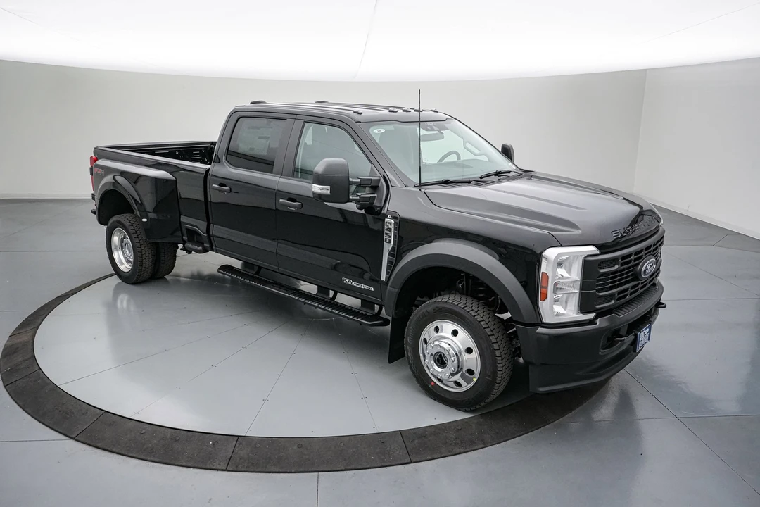 2026 Ford Super Duty 5th Gen - Image 2 of 24
