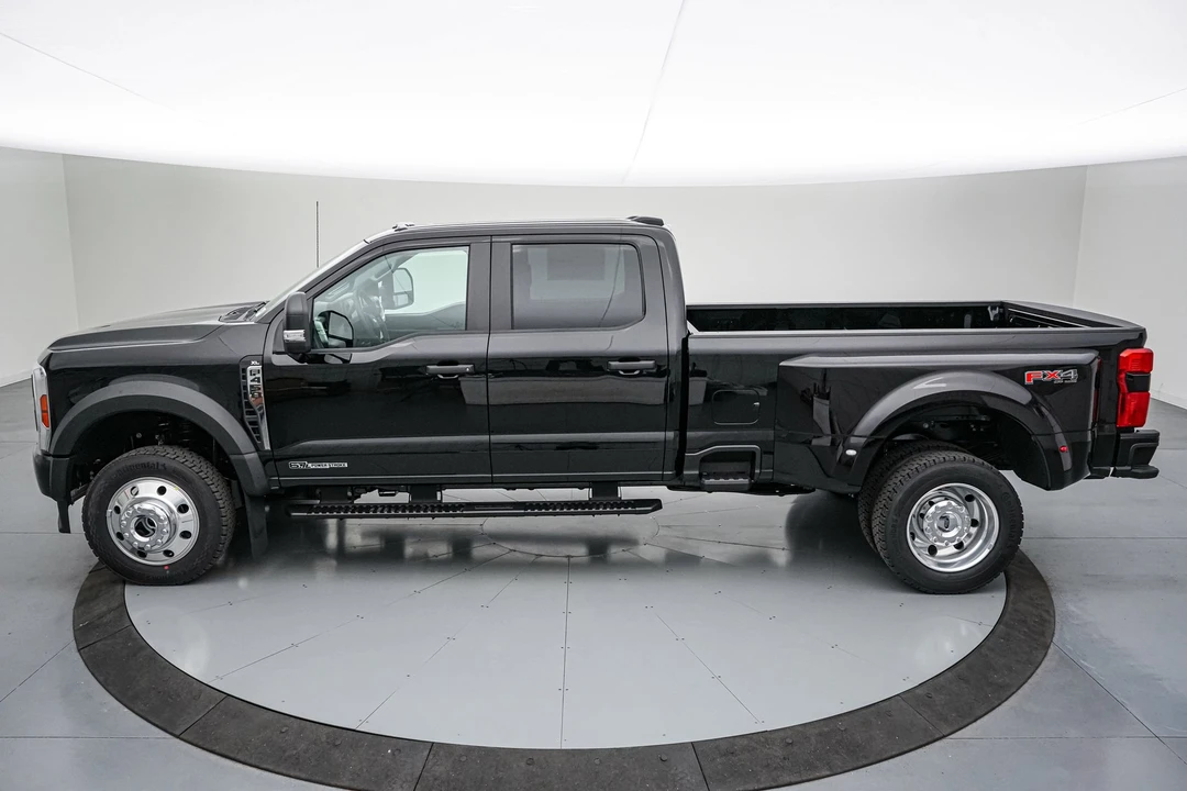 2026 Ford Super Duty 5th Gen - Image 9 of 24