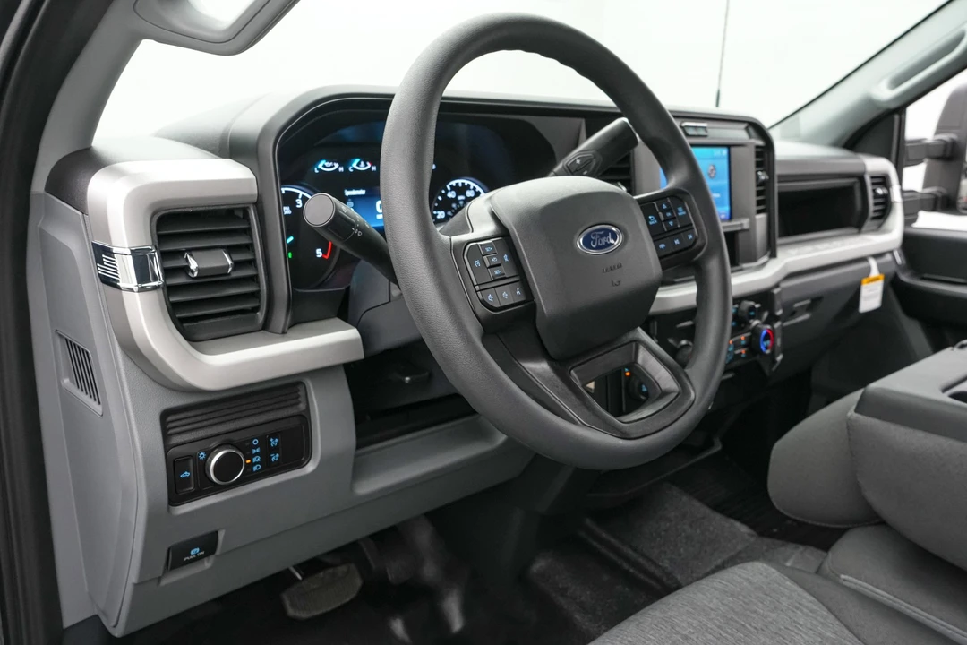2026 Ford Super Duty 5th Gen - Image 15 of 25