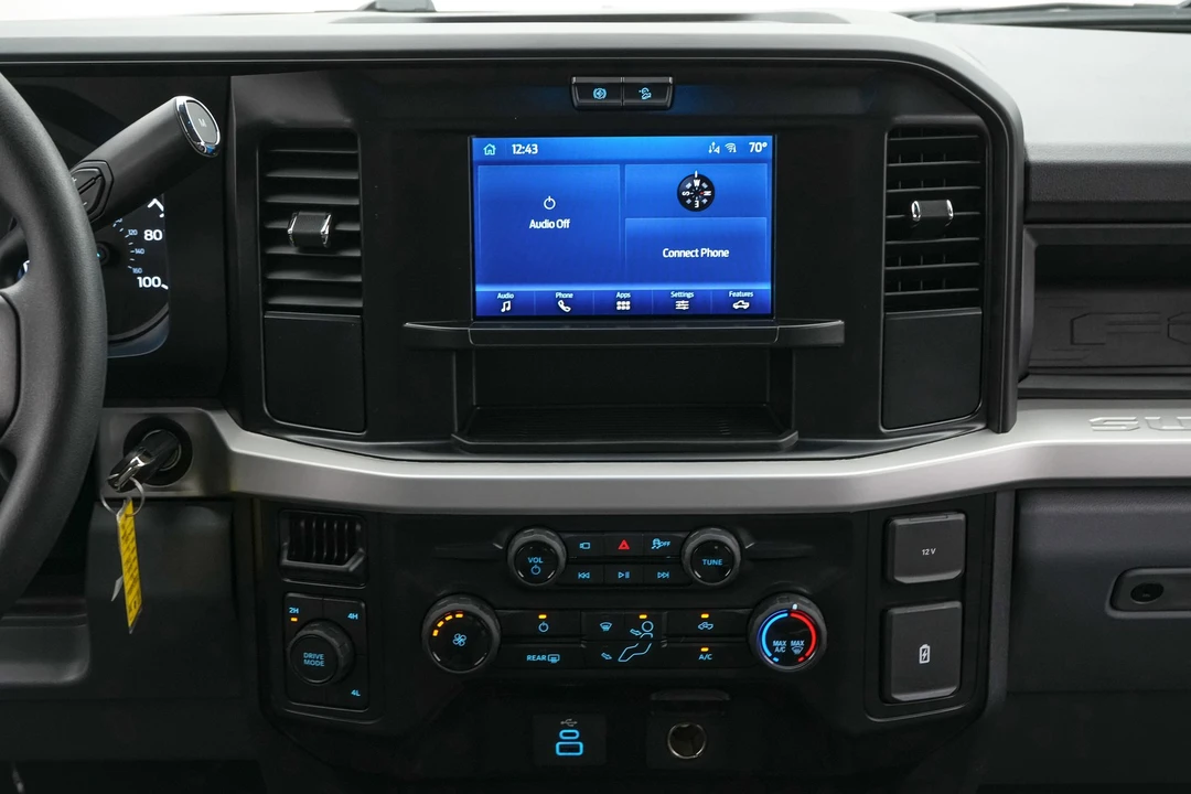 2026 Ford Super Duty 5th Gen - Image 17 of 21