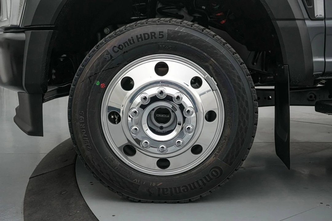 2026 Ford Super Duty 5th Gen - Image 12 of 21