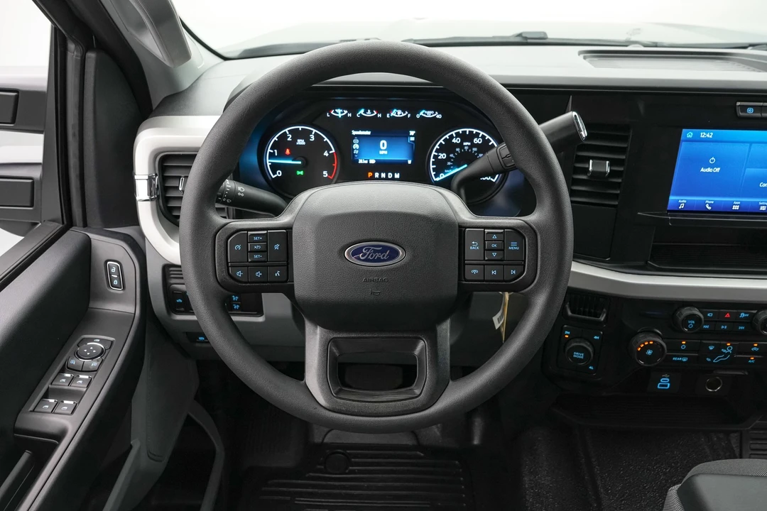 2026 Ford Super Duty 5th Gen - Image 16 of 25