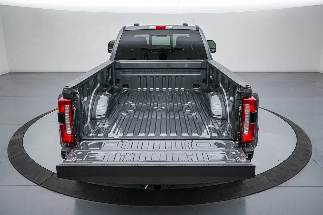 2026 Ford Super Duty 5th Gen - Image 7 of 24