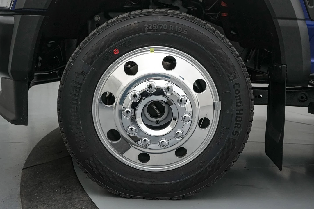 2026 Ford Super Duty 5th Gen - Image 13 of 24